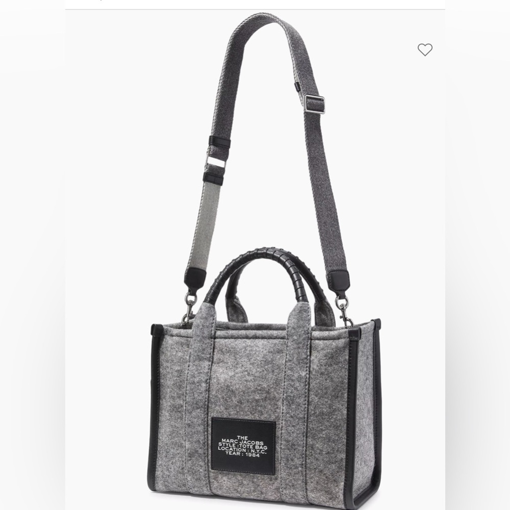 Marc Jacobs Large Felt shoulder Bag. Excellent condition